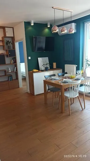 Comfy, Familly Friendly Apartment. Balcony. Garage. Warsaw 0*,